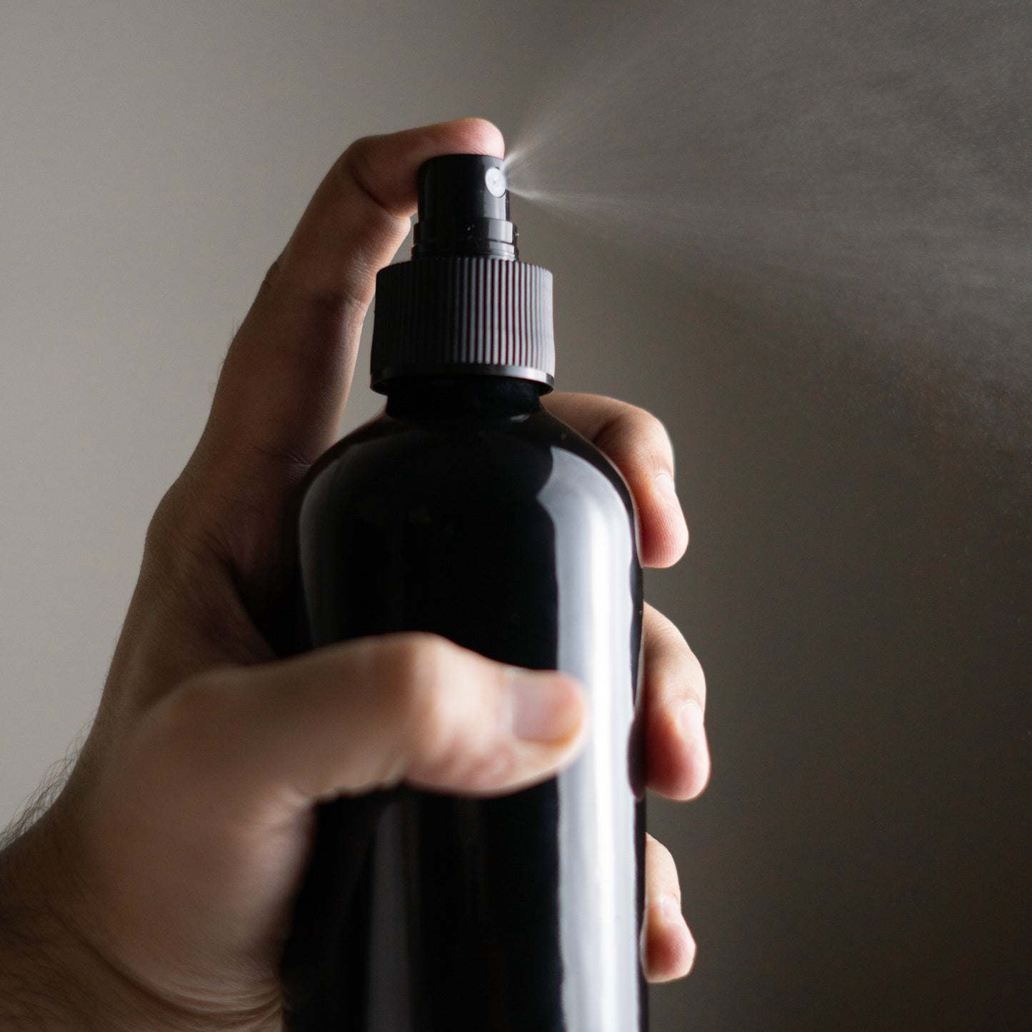 Glass Room & Linen Spray Bottle – Gloss Black - 250ml / 8.4oz